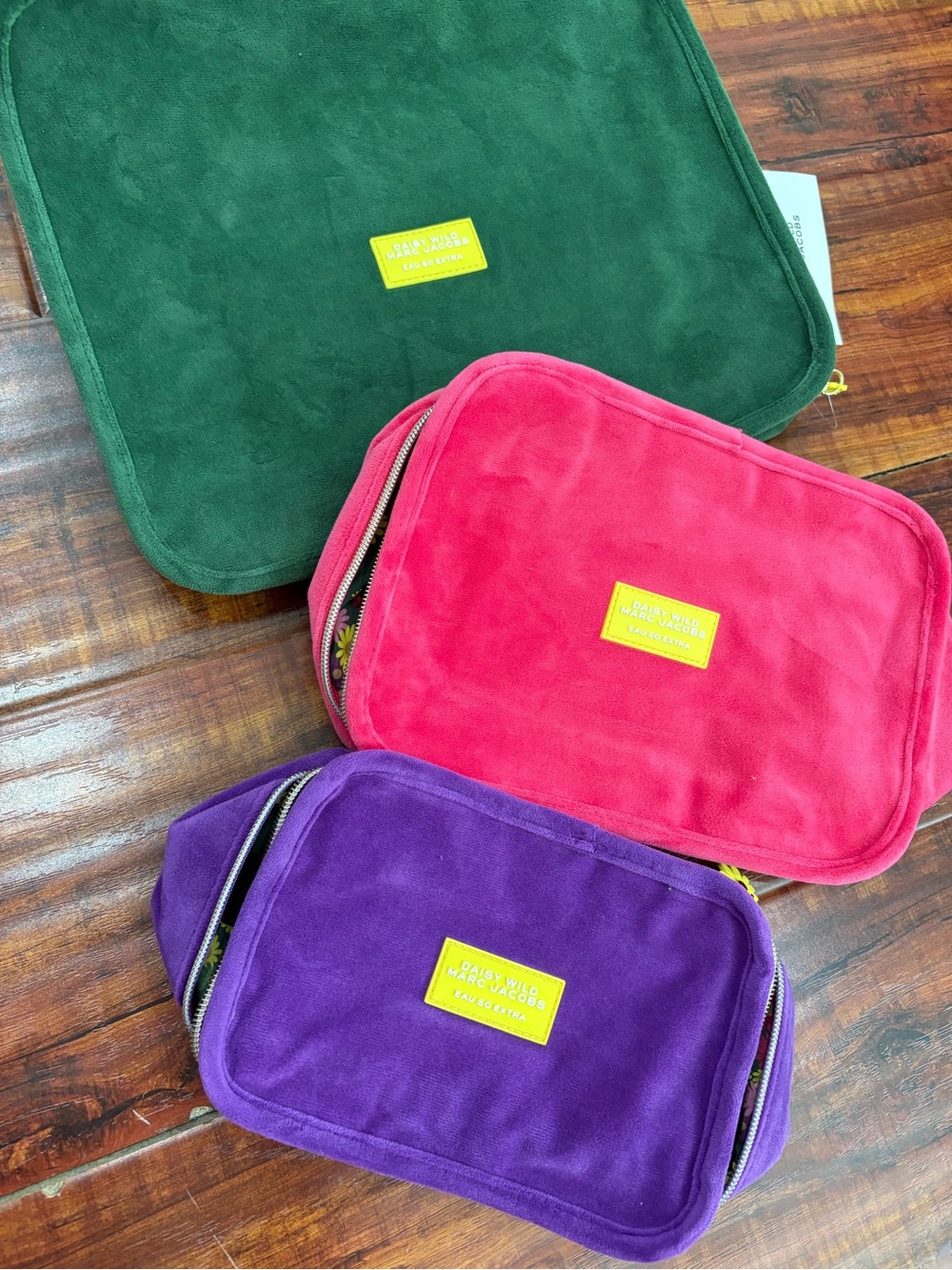 NEW Marc Jacobs Daisy Wild Makeup Bags / Packing Cubes set - Picture 5 of 7